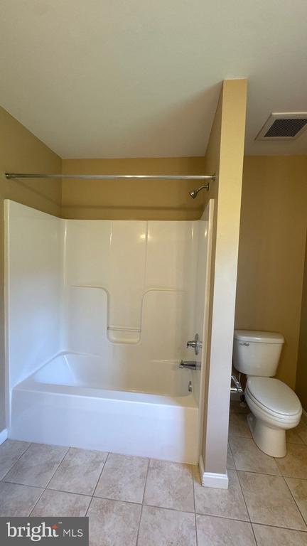Building Photo - 4165 Tiber Falls Dr