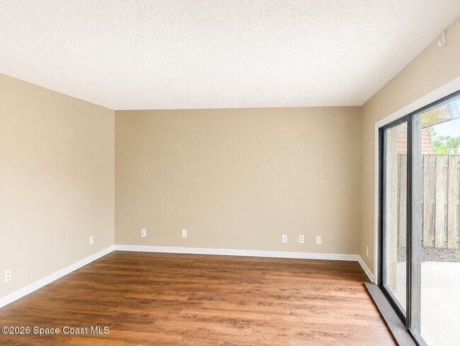 Building Photo - 2117 Patty Cir NE