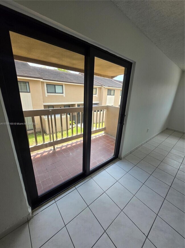 Building Photo - 15421 SW 80th St