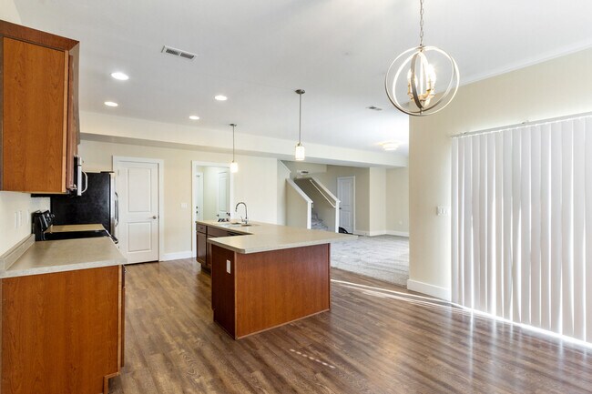 Creekstone apartments — community photo - Creekstone