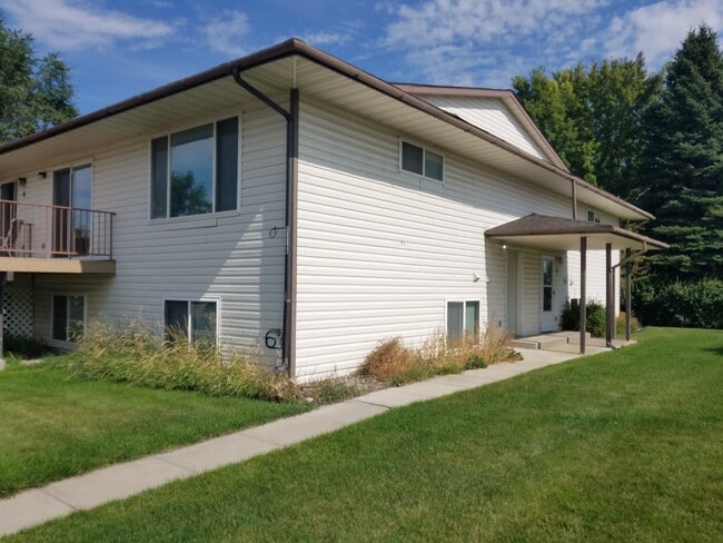 Building Photo - Split Level Townhouse