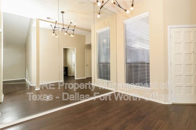 Building Photo - 6308 Winton St