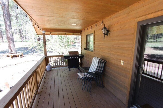 Building Photo - Peaceful Kachina Village Home | Backs National Forest + A/C