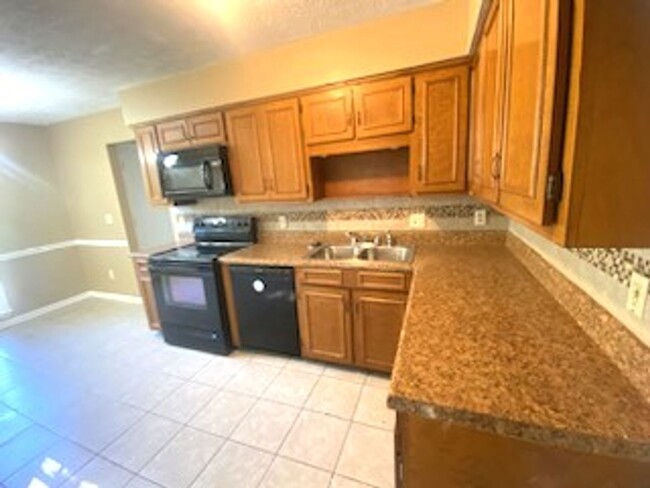 Building Photo - 6674 Foxdale Dr