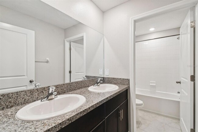 Building Photo - 7512 Samuel Ivy Dr
