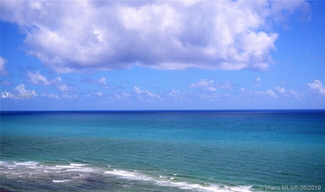 Building Photo - 6061 Collins Ave