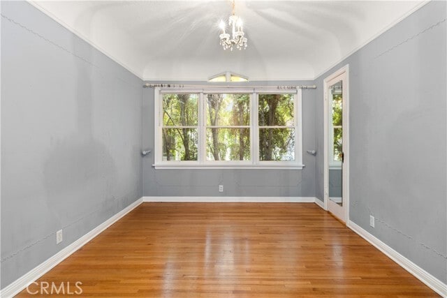 Building Photo - 411 N Vega St
