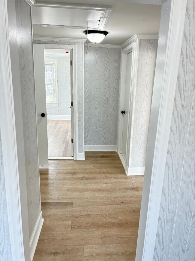 Building Photo - 1601 Queen St E