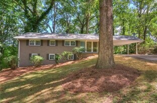 Building Photo - 1810 Teasley Dr SE