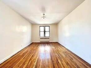 Building Photo - 2 bedroom in Bronx NY 10465