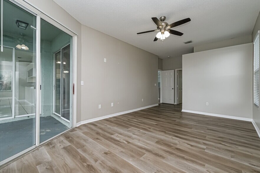 Building Photo - 1223 Alpine Lake Dr