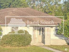 Building Photo - 3112 Julia Ct