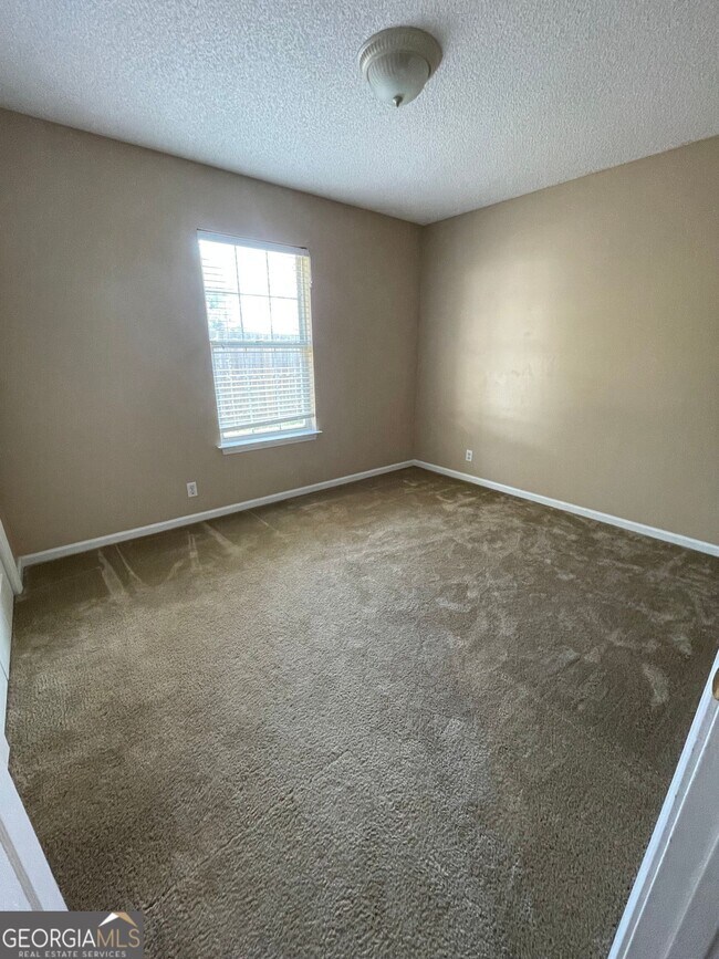 Building Photo - 604 Wild Grape Dr