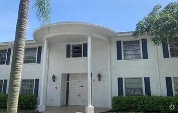 Building Photo - 6700 NE 22nd Way