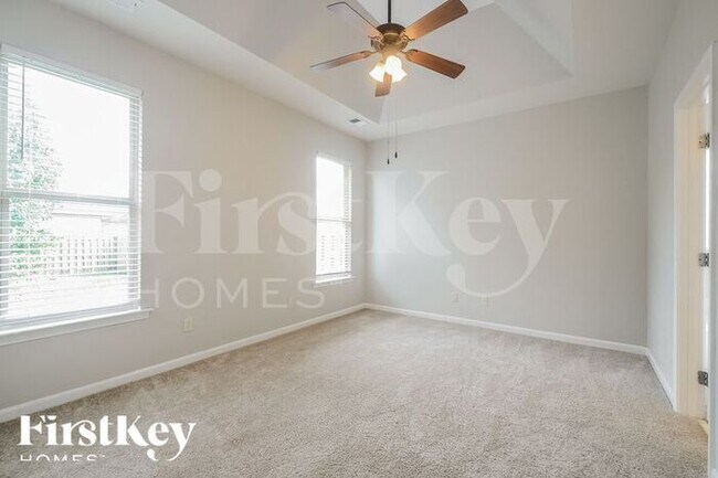 Building Photo - 2216 Spaulding Pl