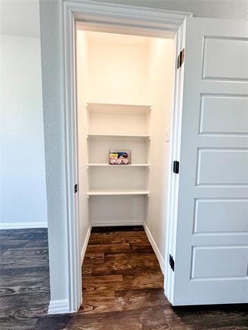 Building Photo - 8715 Ellis Dr