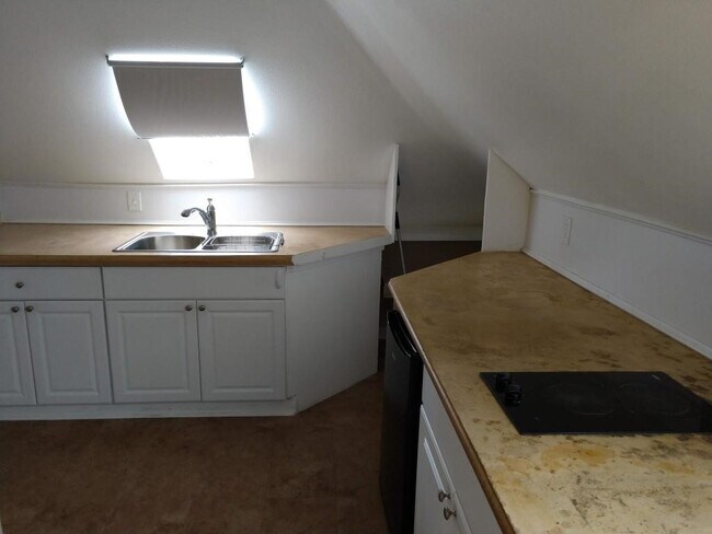 Building Photo - 3476 La Mirada