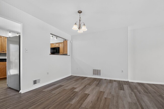 Building Photo - 5560 E Boniwood Turn