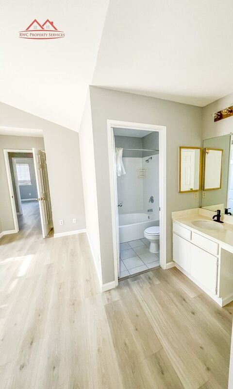 Building Photo - 931 Coventry Cir