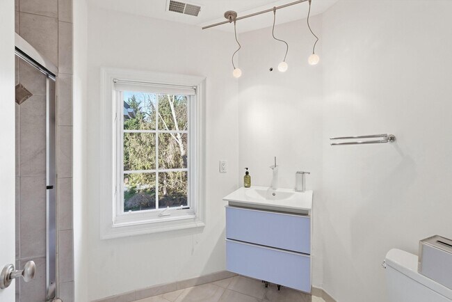 Building Photo - 8537 Rapley Preserve Cir