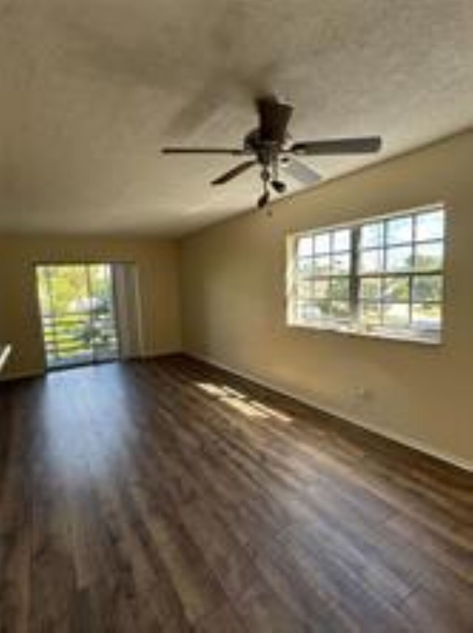 Building Photo - 1407 NE 56th St