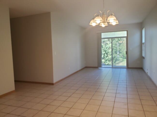 Building Photo - 1236 Brookdale Dr