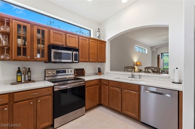 Building Photo - 15389 Cortona Way