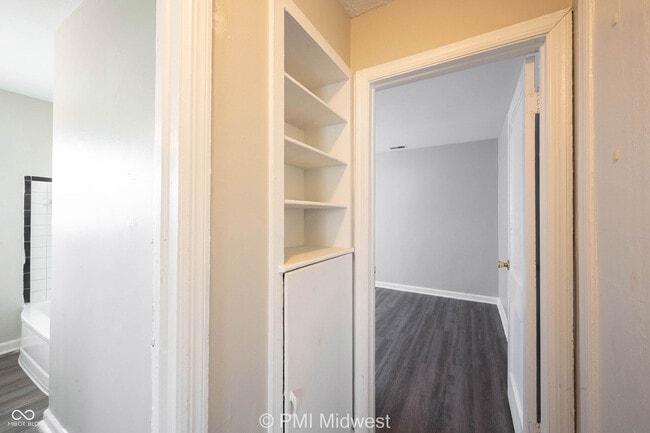 Building Photo - 5959 E 24th St