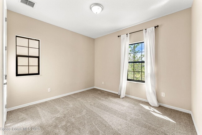 Building Photo - 8700 Napolo Dr