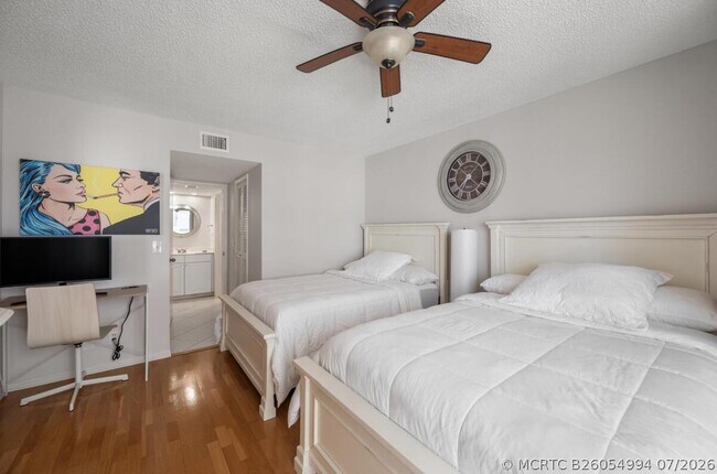 Building Photo - 3570 S Ocean Blvd