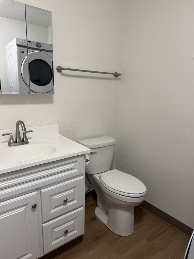 Building Photo - 2613 Cherly St