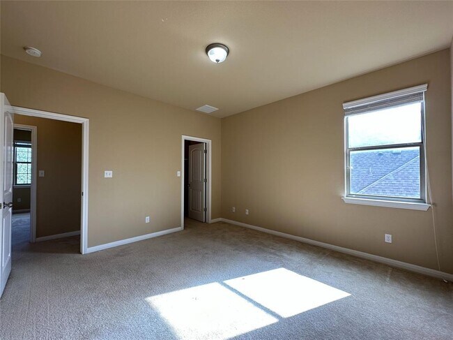 Building Photo - 321 Braylen Cove