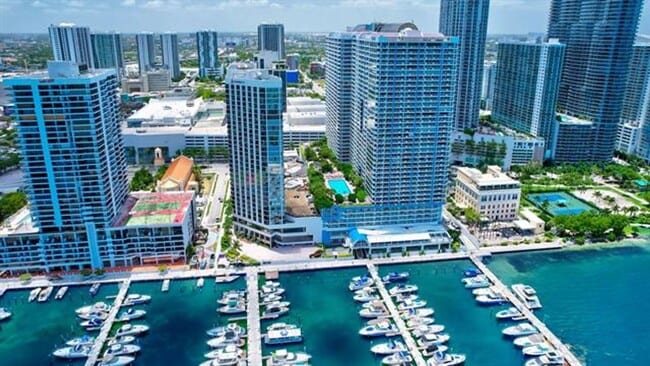 Building Photo - 1717 N Bayshore Dr