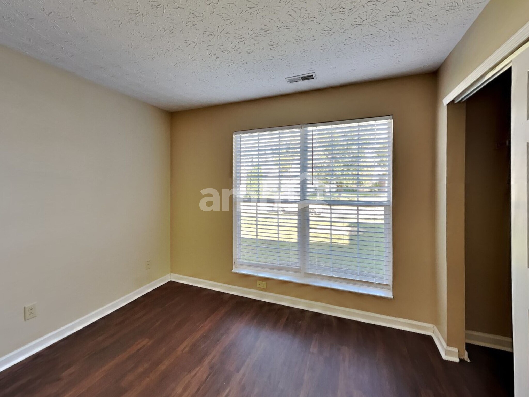 Building Photo - 769 Kingston Cir