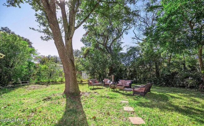 Building Photo - 5054 Pirates Cove Rd