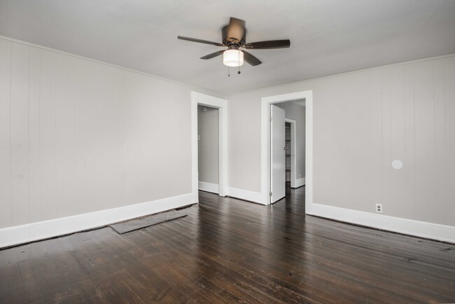 Living room - 2208 Lincoln Street