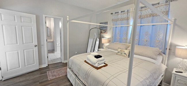 Building Photo - 1805 Irish Hill Dr