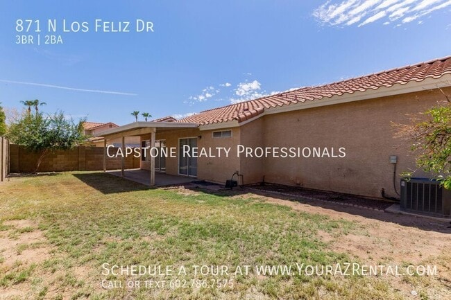 Building Photo - 871 N Los Feliz Dr