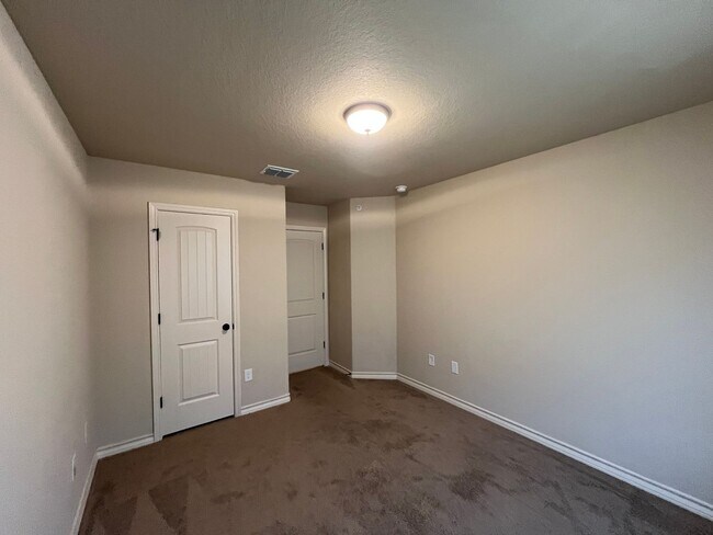 Building Photo - 13903 Annas Way #102, San Antonio, TX. 78233