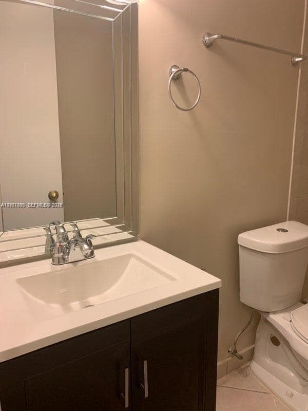 Building Photo - 1139 SE 13th Ave