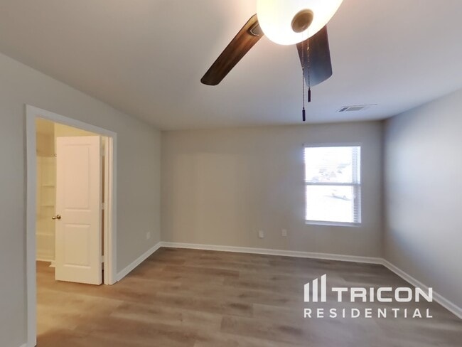 Building Photo - 2362 Clapton Ct