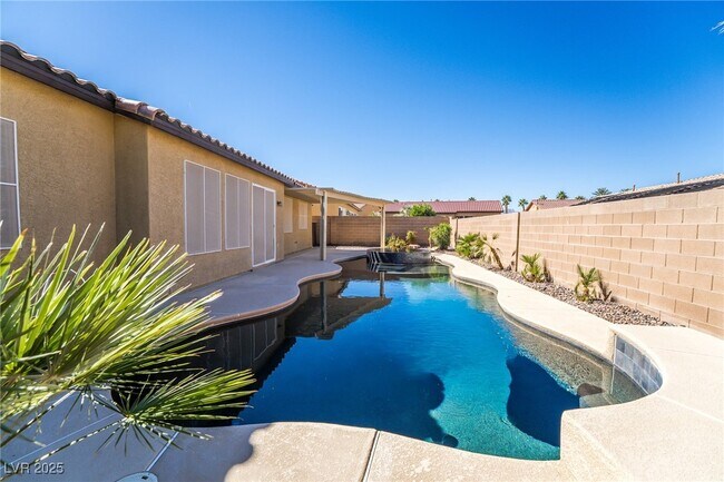 Building Photo - 7232 Frontier Hills Ave