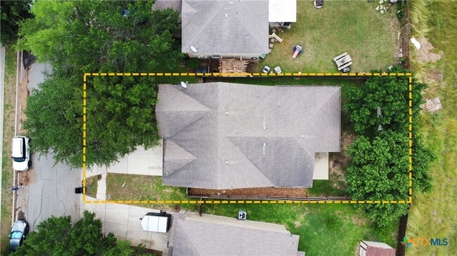 Building Photo - 2384 Medina Dr