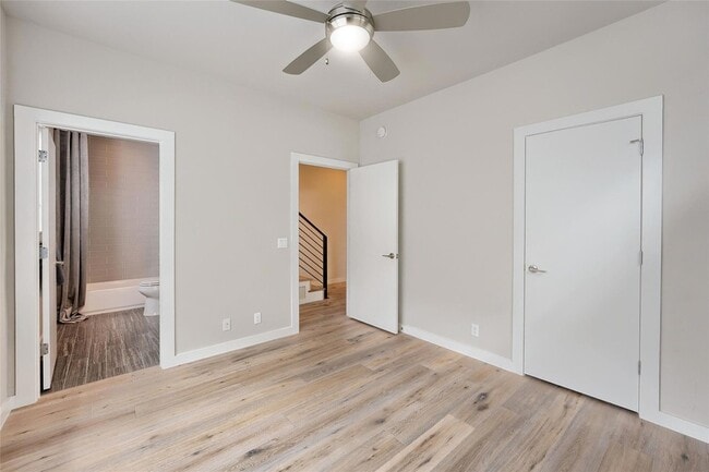 Building Photo - 2301 Bluebonnet Ln