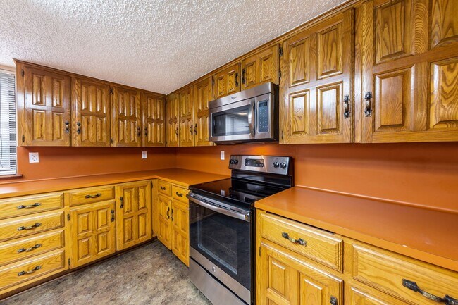 Building Photo - 8501 Fathom Cir