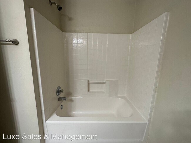 Building Photo - 3 br, 2 bath House - 1738 West Palm Place