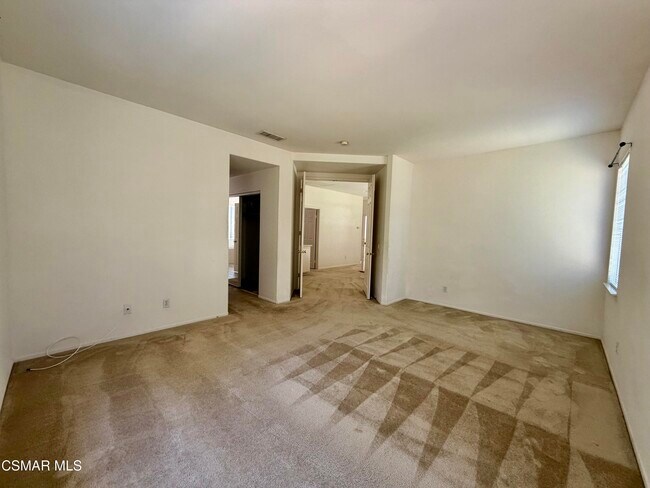 Building Photo - 2737 Stonecutter St