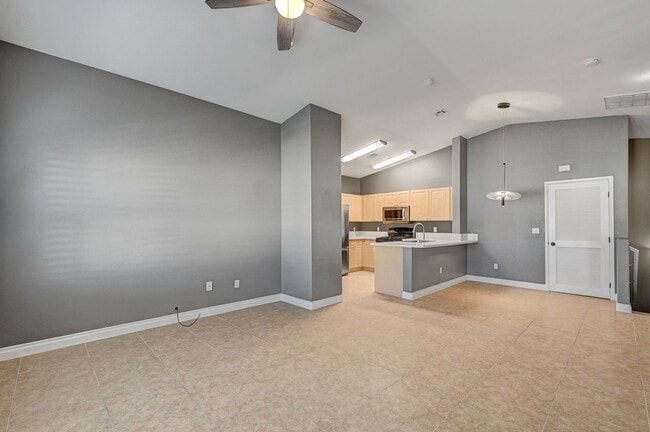 Building Photo - 9333 Leaping Deer Pl