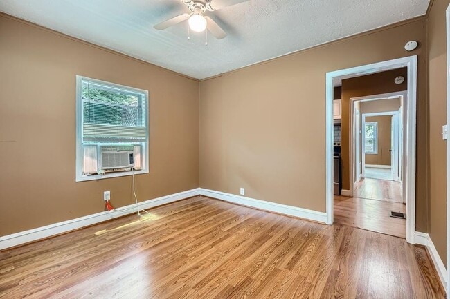 Building Photo - 1744 S Olympian Way SW