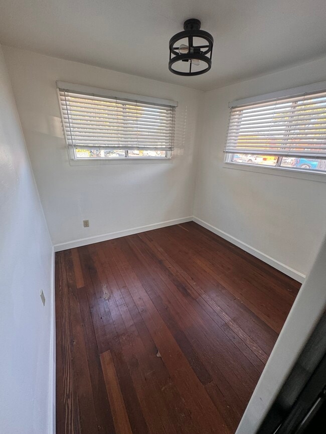 Building Photo - 201 H St